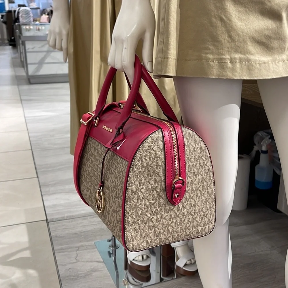 Michael Kors med Duffel Travel - Leather/Coated Carmine Pink MD DUFFLES NWT